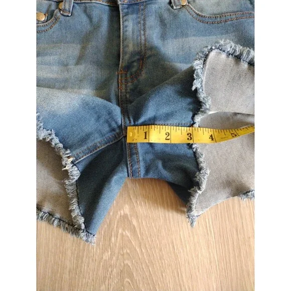 BQB Jean Shorts - size 9 - Picture 4 of 7